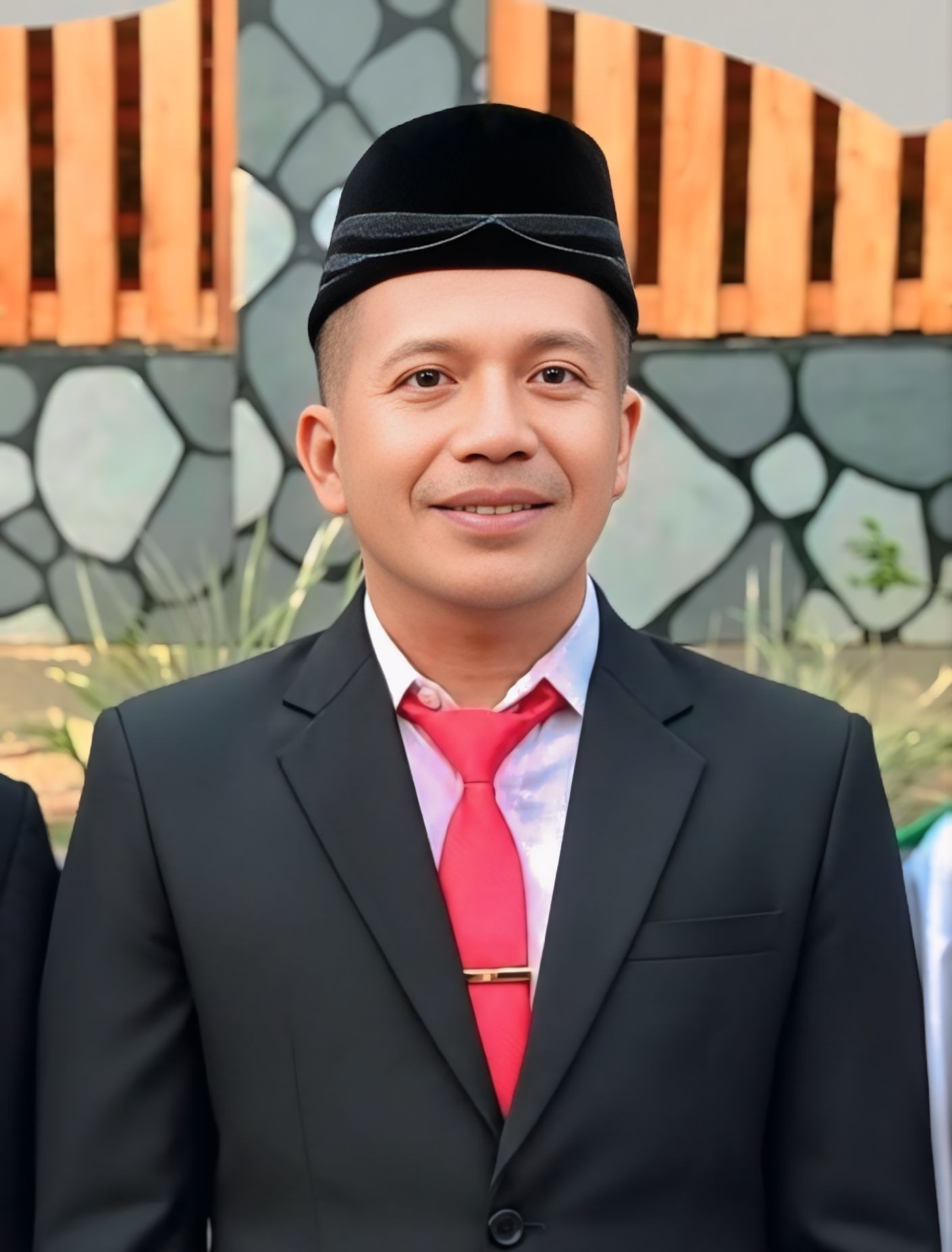 Iyok Lilik Supriatna, MM